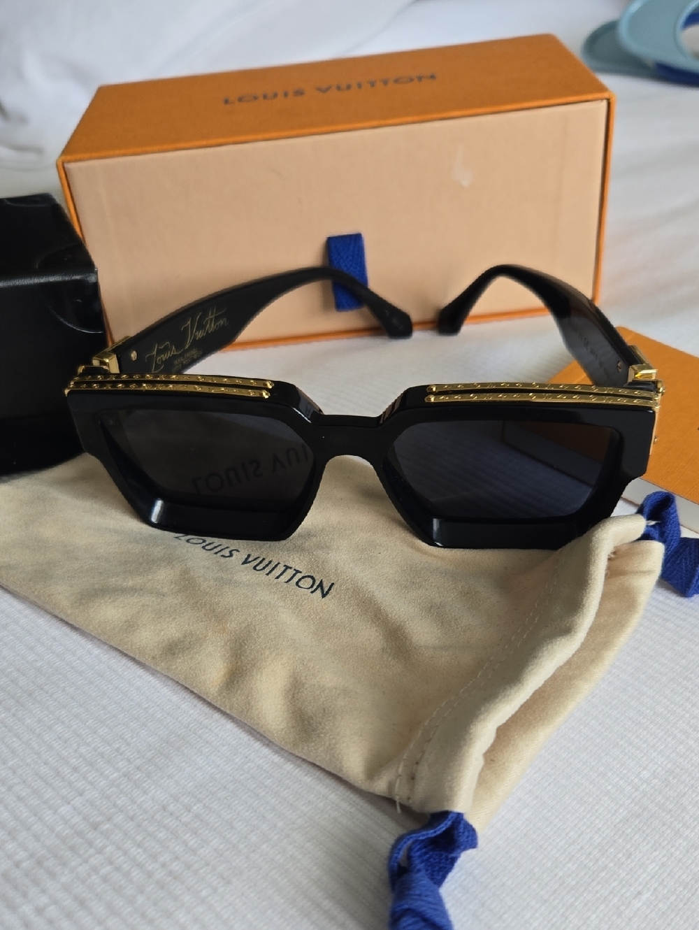 Louis Vuitton Millionaire Black and Gold  Sunglasses